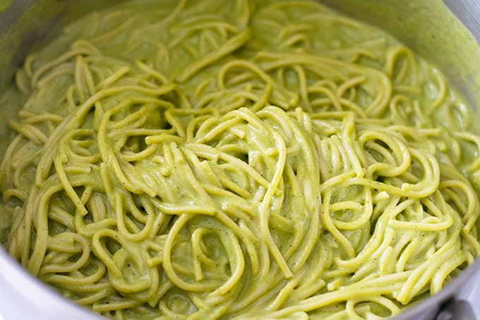 pot of espagueti verde
