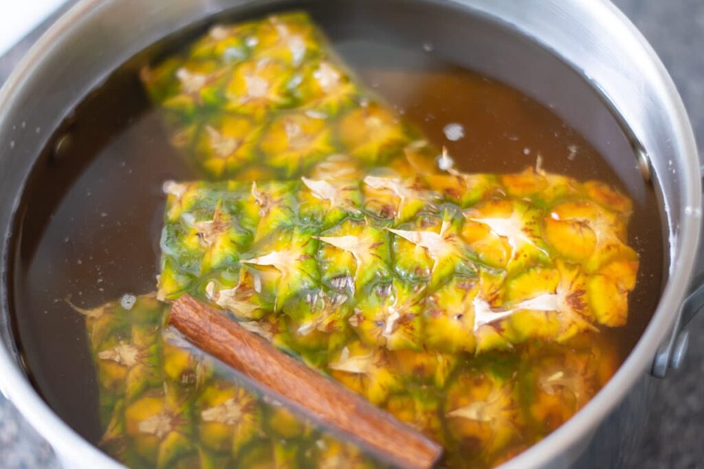 Boiling pineapple skin