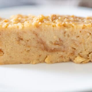 Budin de pan on a white plate.